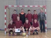 Mistrzowie powiatu - dru�yna pi�ki no�nej PG w �egocinie.