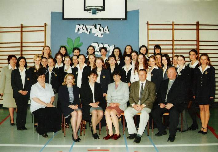 Absolwenci LO w �egocinie - 2001 r.