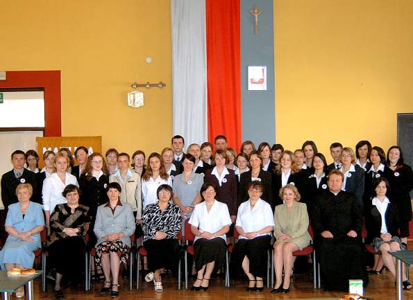 Absolwenci roku 2003.