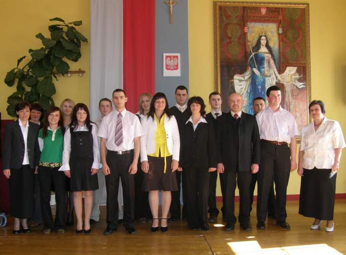 Absolwenci 2008 kl. III ULO w �egocinie.